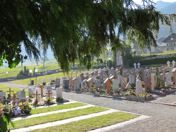 Friedhof_Quarten.jpg  