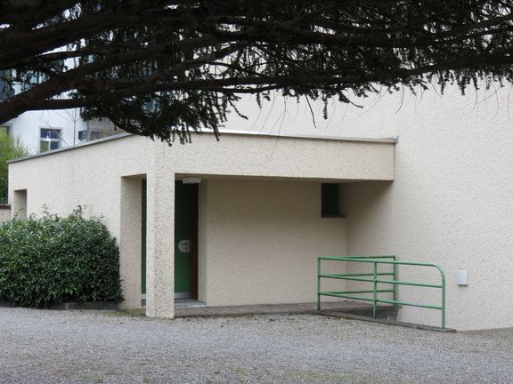 Aufbahrungshalle.jpg  