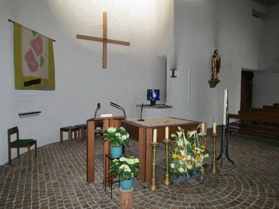 Kirche_innen1.jpg  